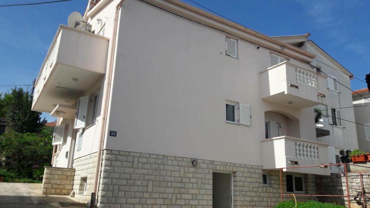 Apartments Bacvar 32 卡利 外观 照片